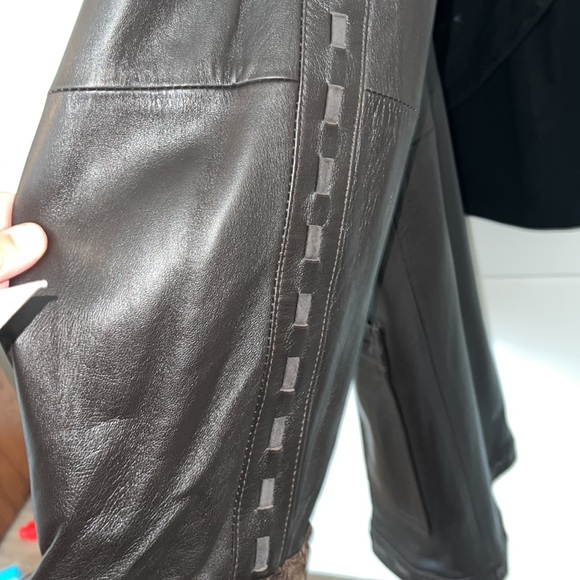 Leakas Furs brown reversible, sheared mink stroller w/ Persian lambskin leather - Picture 4 of 11